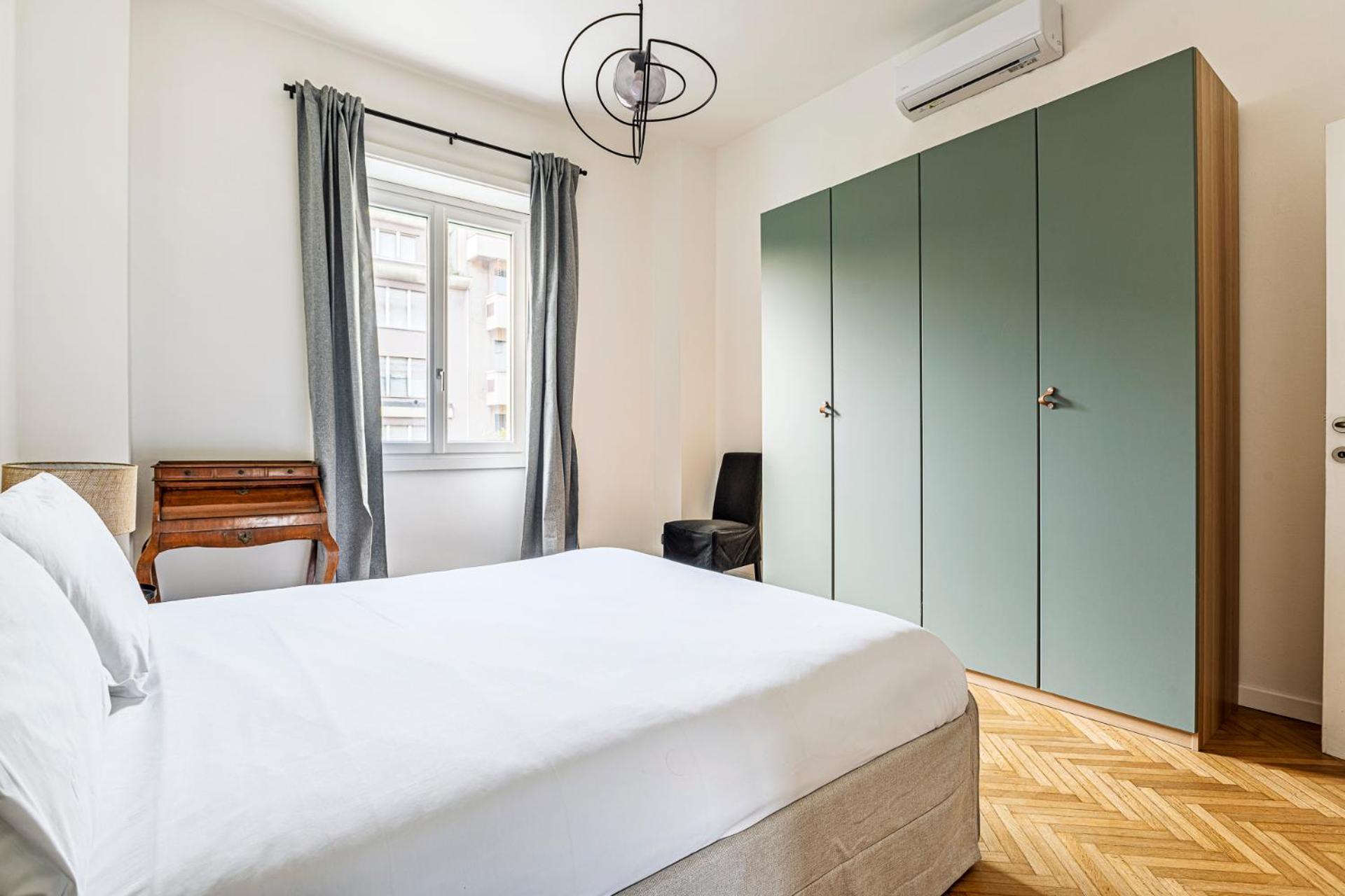 Luxury 4 Bedrooms In The Center Of *